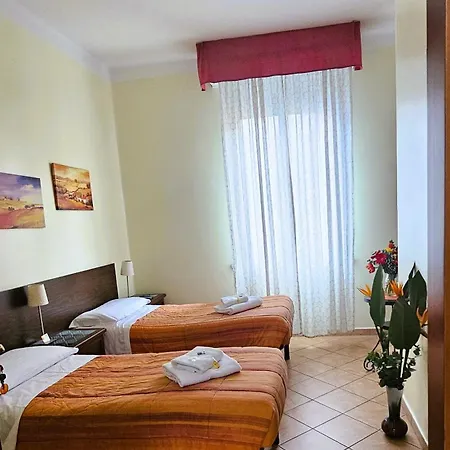 Titina 4*