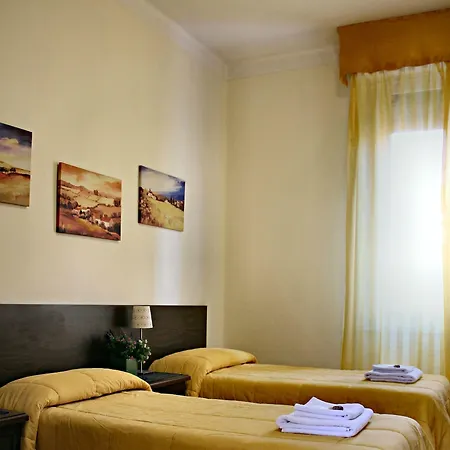 Titina 4*