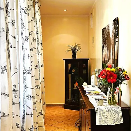 Titina 4*