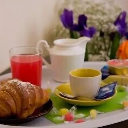 בית הארחה Titina רומא