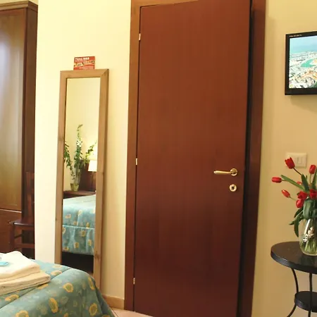 בית הארחה Titina 4*